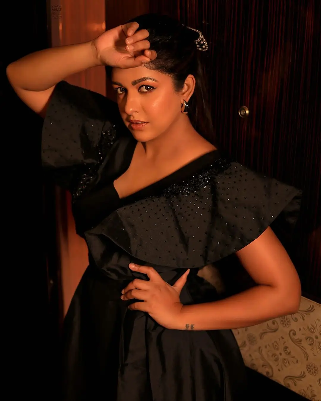 NORTH INDIAN ACTRESS ISHITA DUTTA IN LONG BLACK GOWN